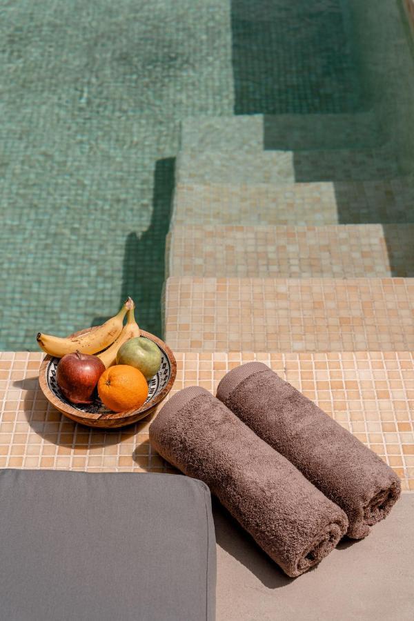 Living Moments Villa Amersa Mesaria Exterior photo
